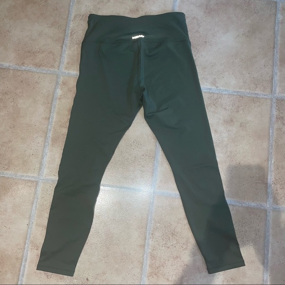 Green Head Leggings - Picture 2 of 4